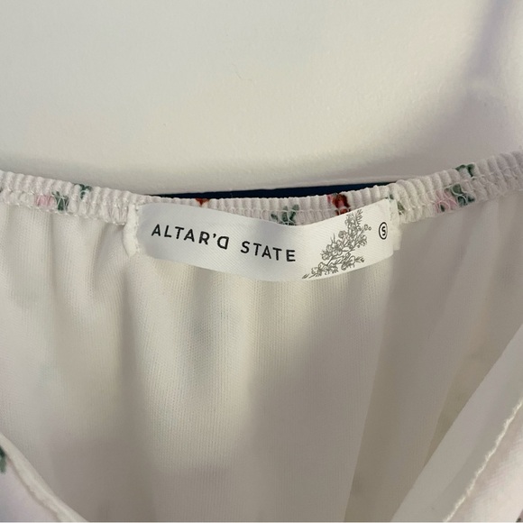 NWT Small pink floral mini dress with cutouts on the side - Picture 8 of 16